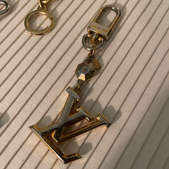 Louis Vuitton Key Chain’s - Picture 12 of 13